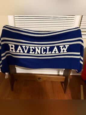 Pottery Barn Teen Harry Potter Ravenclaw Knit Throw Blanket Blue Silver 50x60